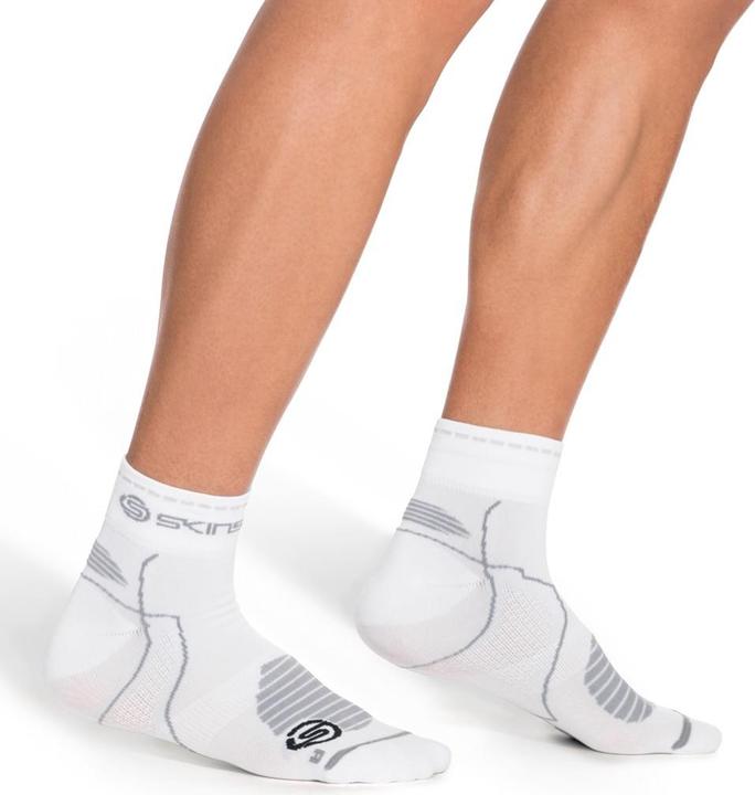 Actual product image Skins Essentials Socks Quarter Lenght