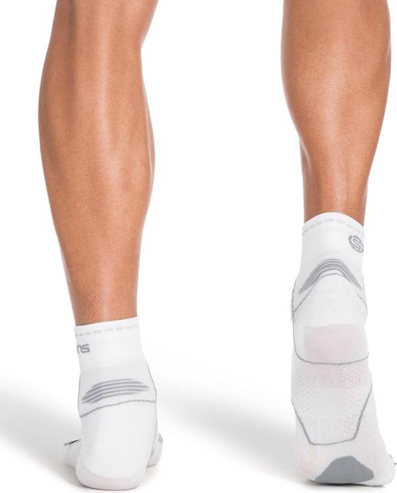 Actual product image Skins Essentials Socks Quarter Lenght