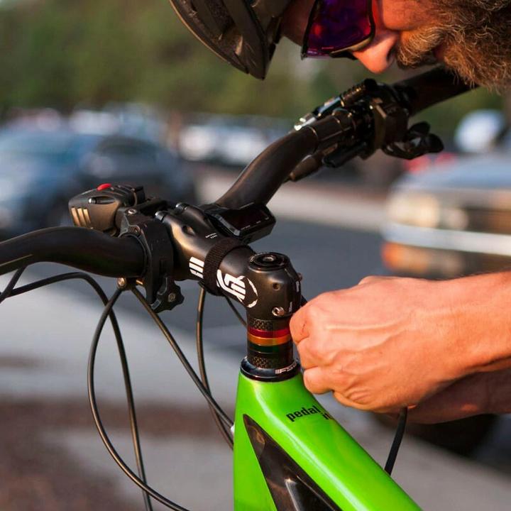 Actual product image Niterider Front light Nite Rider Pro 2200 race (2200 lm)