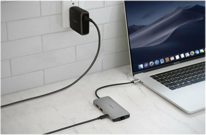 Actual product image Kensington Adapter USB-C GaN Charger USB-C Power Pass (100 W)