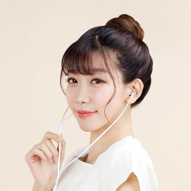 Actual product image Xiaomi Mi Basic (No noise cancelling, Cable)