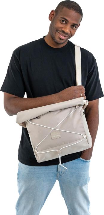 Actual product image Johnny Urban Travel Series shoulder bag Dylan