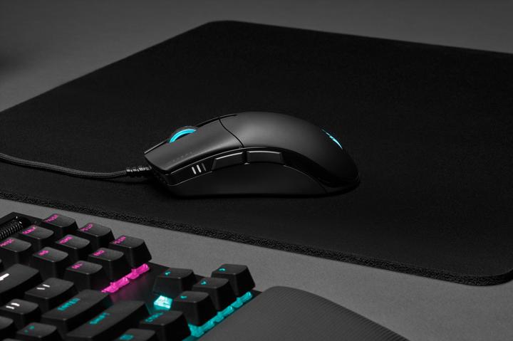 Actual product image Corsair Sabre RGB Pro (Cable)