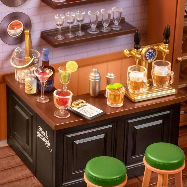 Actual product image Robotime Leisurely Cheers Bar