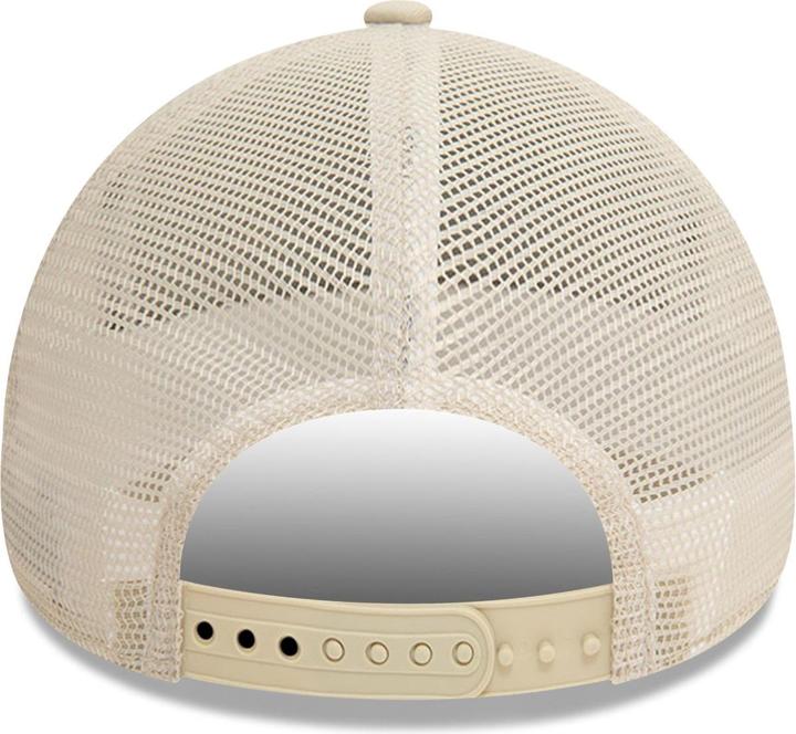 Actual product image New Era Femme Trucker Cap - RHINESTONE beige