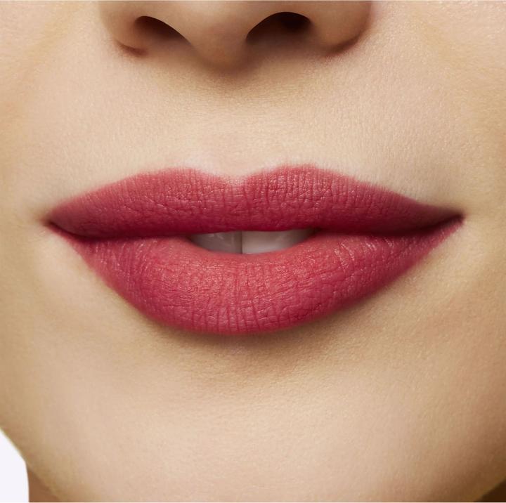 Actual product image MAC Cosmetics Powder Kiss Liquid Lipcolour (980 Elegance Is Learned)