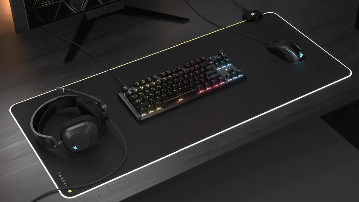 Actual product image Corsair K70 CORE TKL (CH, Cable)