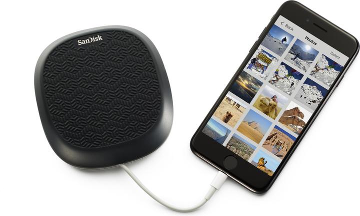 Actual product image SanDisk iXpand Base 32GB (15 W)