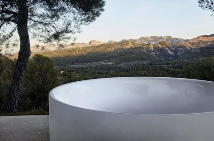 Actual product image Bette BettePond Silhouette freestanding bath tub, 150x150cm, 6045 CFXXS, white (342 l, 160 cm, 85 cm)