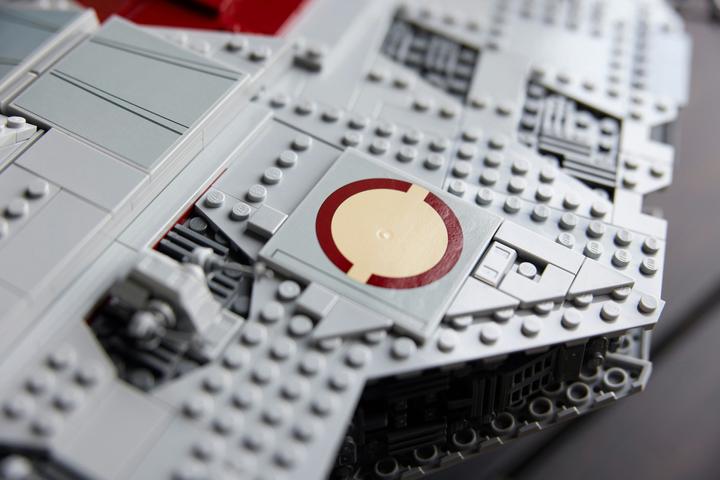 Immagine prodotto LEGO Incrociatore d’attacco della Repubblica classe Venator (75367, LEGO Star Wars, Set LEGO rari)