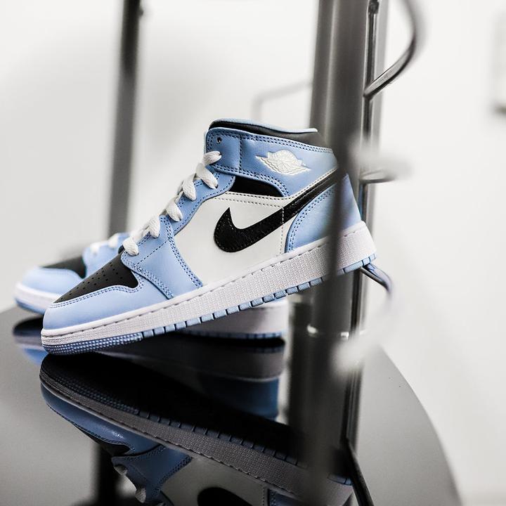 Produktbild Nike Air Jordan (37.5)
