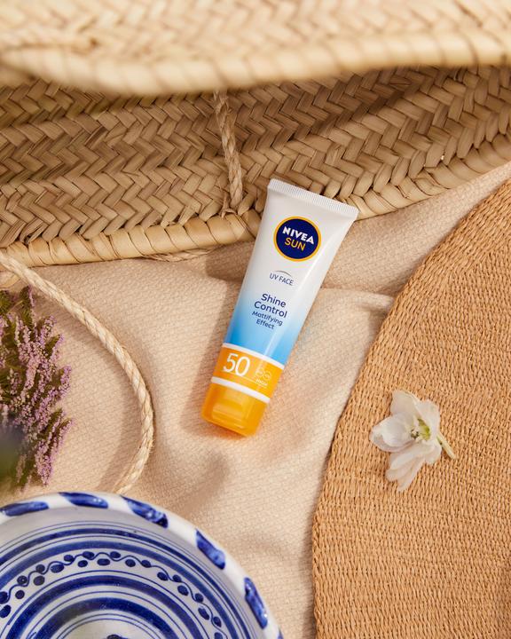 Actual product image NIVEA Sun UV Face Shine Control (Sun cream face, SPF 50, 50 ml, 69 g)