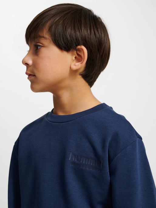 Actual product image hummel hmlJR BASE SWEAT SET (110)