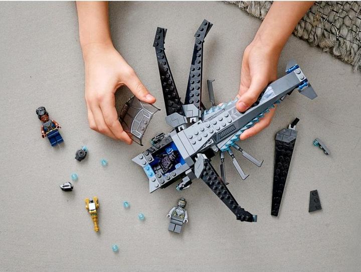 Actual product image LEGO Black Panthers Dragonfly (76186, LEGO Marvel)