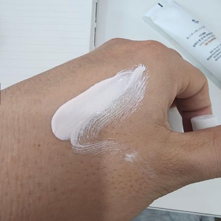 Actual product image Kikibloom Gluta Tone Up Dexpanthenol Sun Serum (Suntan cream, 40 ml)