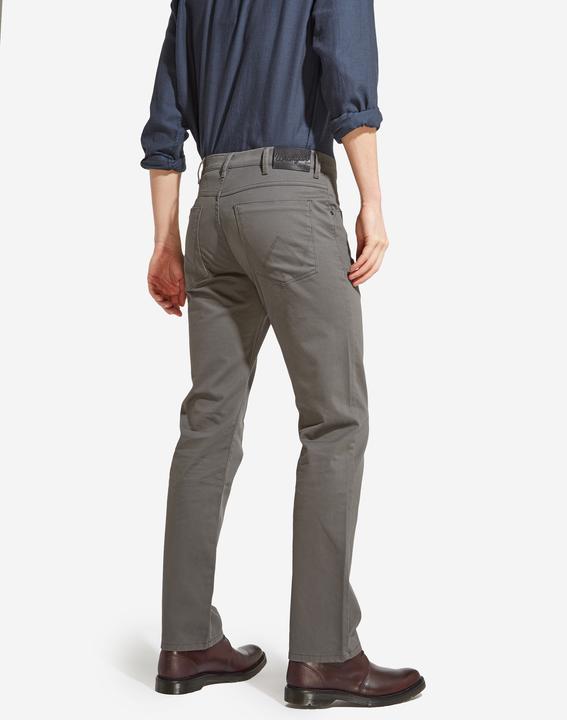 Actual product image Wrangler Arizona Stretch