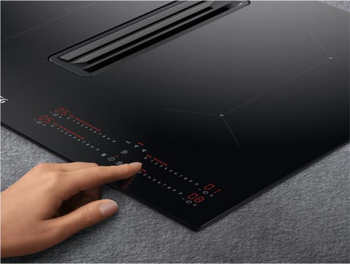 Image du produit AEG KOOKPLAAT INDUCTIE CDE84543CB