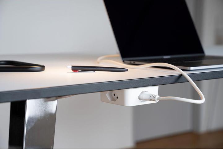 Produktbild Max Hauri maxTEX Cube (3 x, USB-A, USB-C, Typ 13, 2 m)