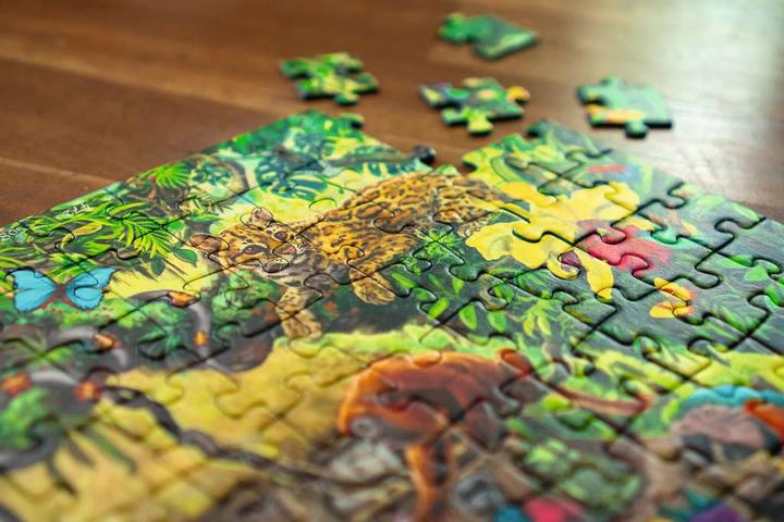 Actual product image Ravensburger Exit Kids- The Jungle Expedition (368 pieces)