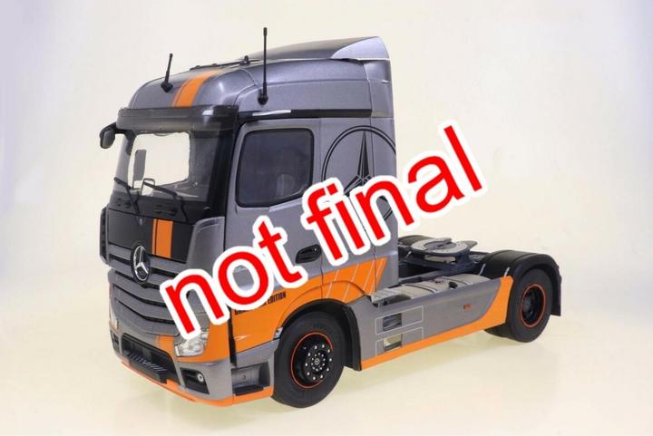 Solido 1:24 MB Actros silber