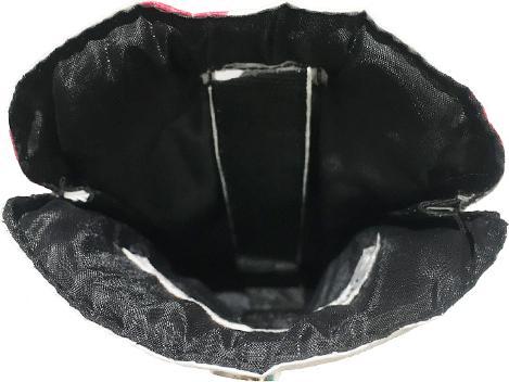 Produktbild Bekos Upcycling - Handy - Hülle mit Zuglasche aus recycelten Fischfuttersäcke light green M
