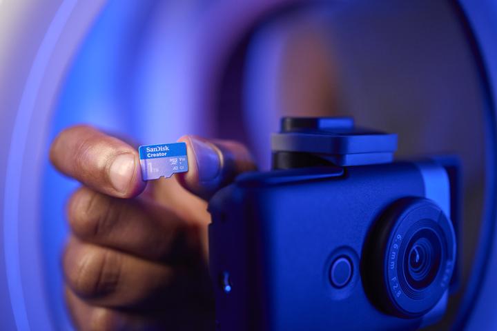 Image du produit SanDisk Creator UHS-I V30 (256 Go, microSDXC, U3, UHS-I)