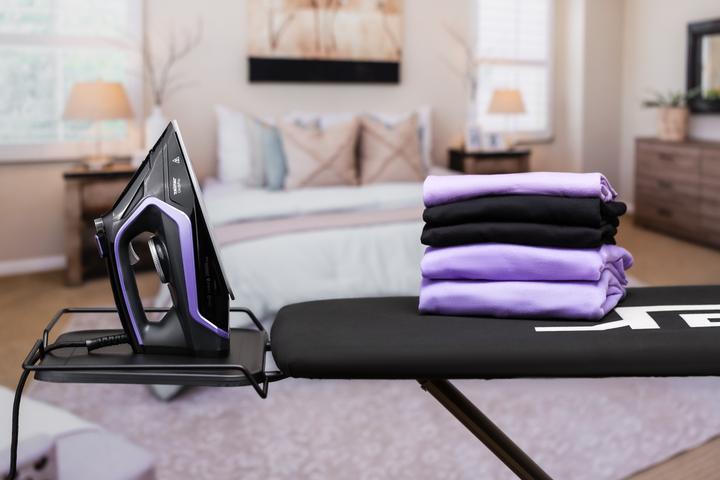 Actual product image Zelmer ZIR2600 GlidePro (2600 W, 180 g/min)