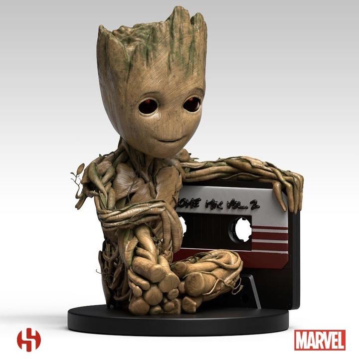 Semic Baby Groot (17 x 25 cm)