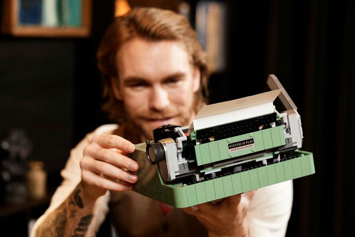 Image du produit LEGO Machine à écrire (21327, LEGO Ideas, LEGO difficiles à trouver)