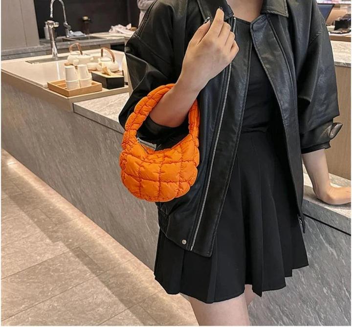 Produktbild Only-Bags.Store Mini-Tasche Gesteppter Kreis Telefon Purpur Elegant Lila Weiches Nylon Gepolstertes