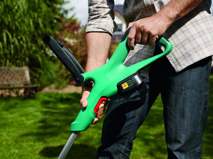 Image du produit Bosch Home & Garden Art 26-18 Li (Couteaux en plastique)