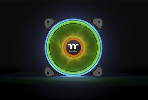 Actual product image Thermaltake Riing Quad 12 RGB (120 mm, 3 x)