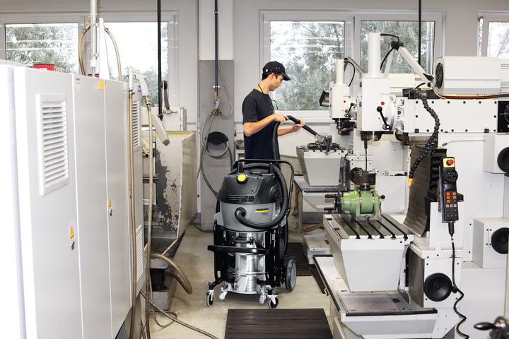 Actual product image Kärcher Professional NT55/2 Tact² Me I (Wet dry vacuum cleaner)