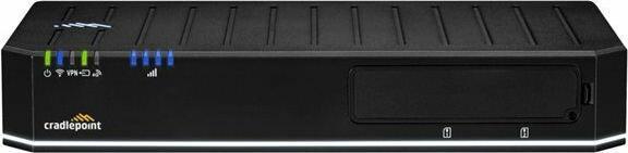 Cradlepoint E300 w/WiFi 3Y NC EntBR EssAdv