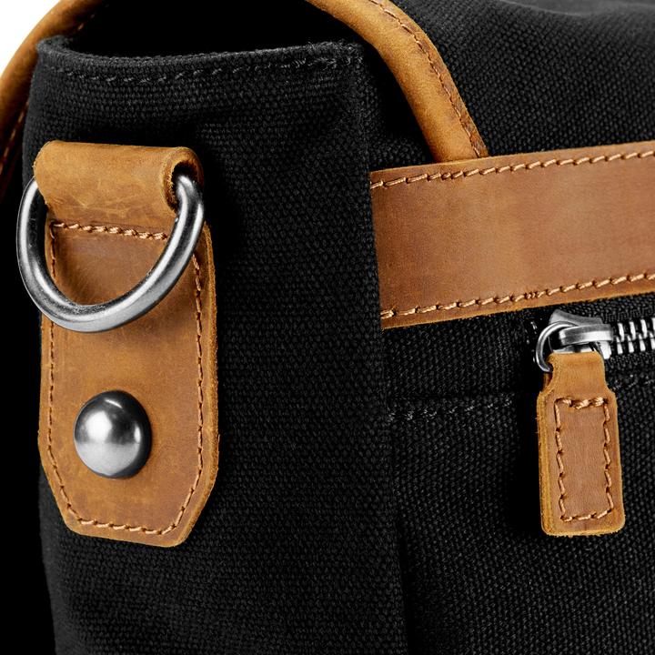 Actual product image Salt & Hide Saul