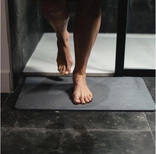 Actual product image Moonstone Bath Mat Dark Grey (60 x 40 cm)