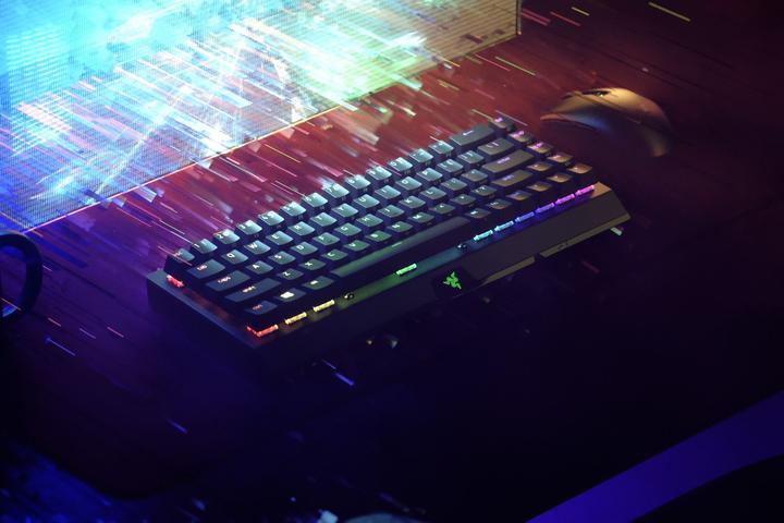 Produktbild Razer BlackWidow V3 Mini HyperSpeed (CH, Kabellos)