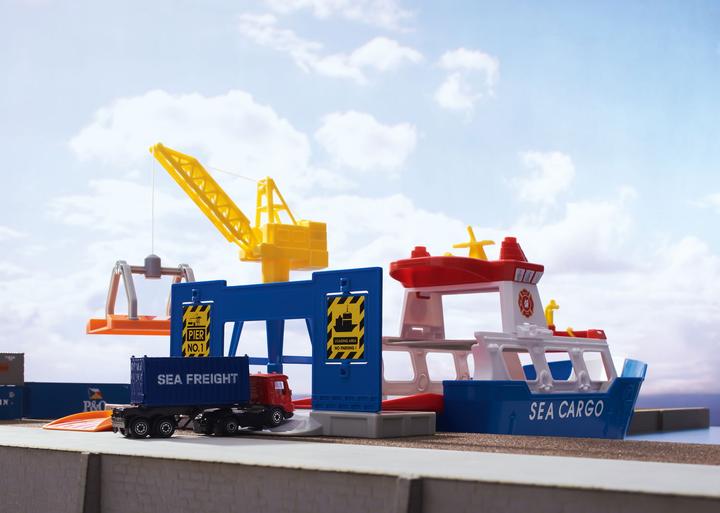 Actual product image Märklin Cargo ship and port crane