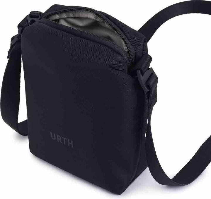 Actual product image Urth Andesite Camera Pouch (Black) (Camera case)