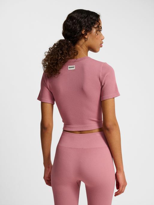 Actual product image hummel hmlPULSE SEAMLESS RIB W T-SHIRT S/S (S)