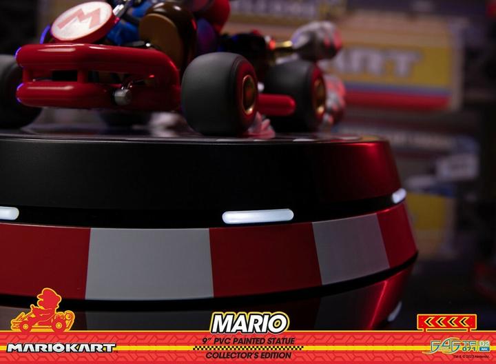 Produktbild First 4 Figures Mario Kart