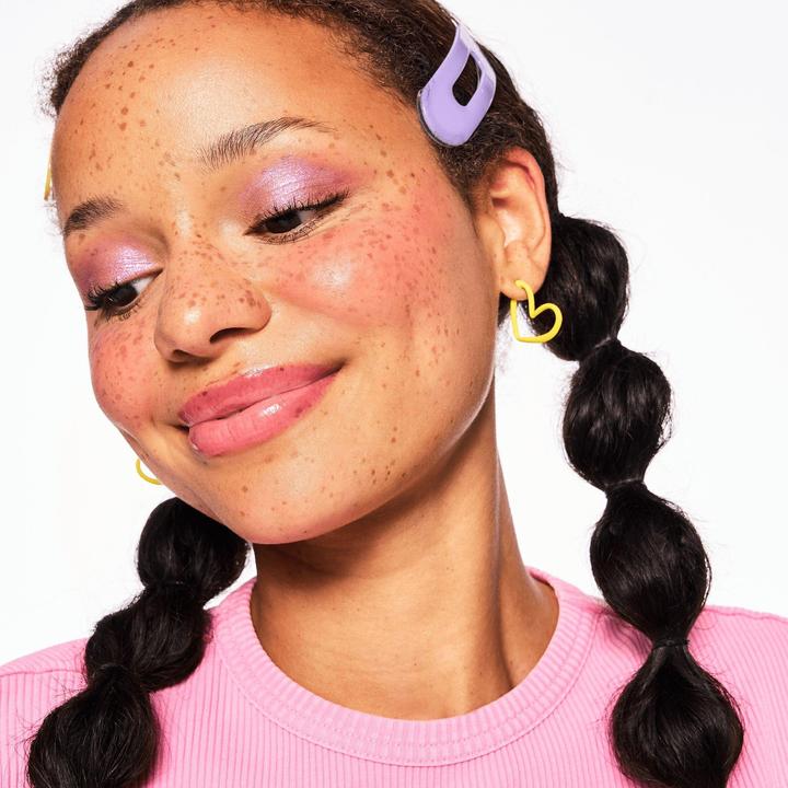 Actual product image essence soft touch duo eyeshadow (02 - Berry Crush)