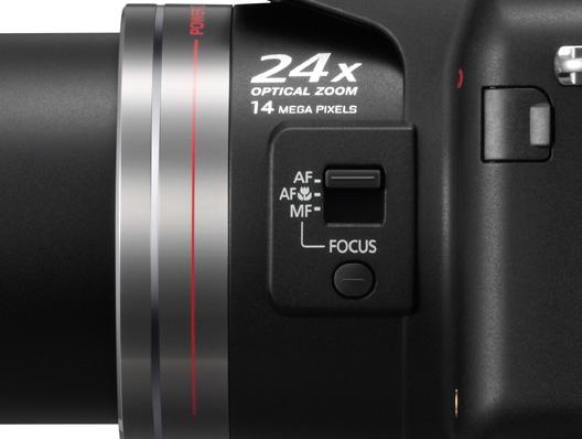 Produktbild Panasonic Lumix FZ100, 14MP, 24xZoom, FullHD Movies, Schwarz (1/2,3'')