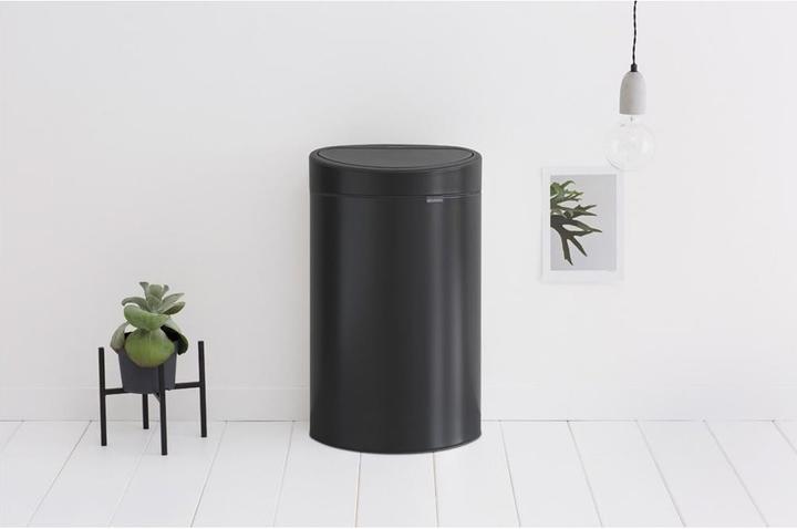 Actual product image Brabantia Touch Bin (40 l)