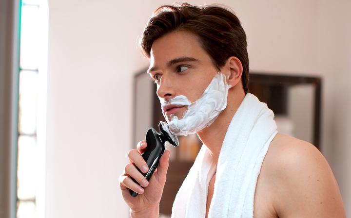 Immagine prodotto Philips Rasoio elettrico Wet & Dry