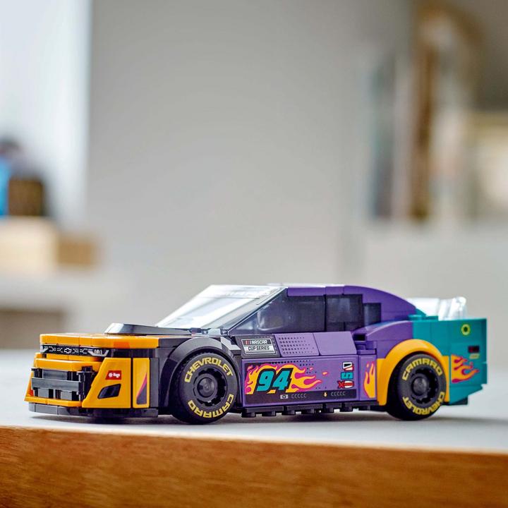 Produktbild LEGO NASCAR Next Gen Chevrolet Camaro ZL1 (76935, LEGO Speed Champions)