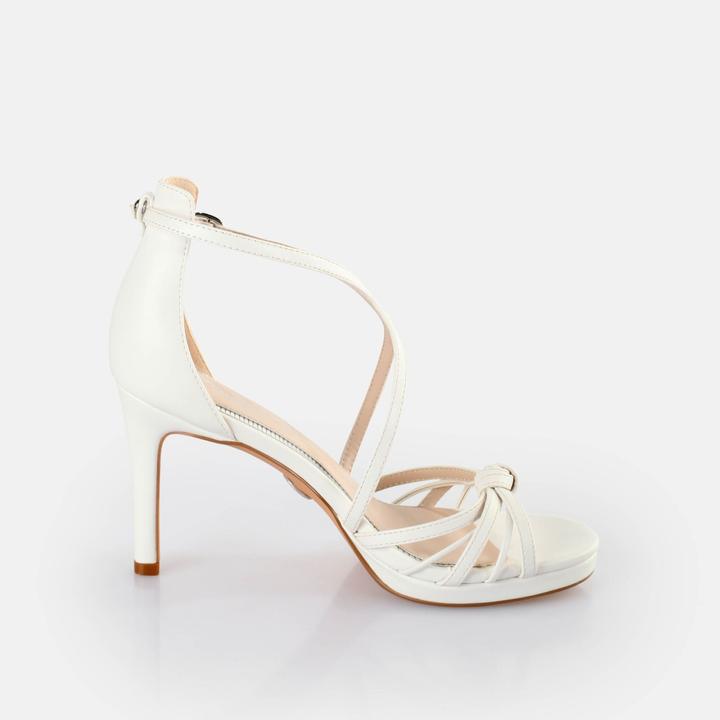 Actual product image Buffalo heels serena bow (39)