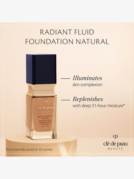 Actual product image Clé De Peau Radiant Fluid Foundation Natural BF10 (BF10 - Light Buff)