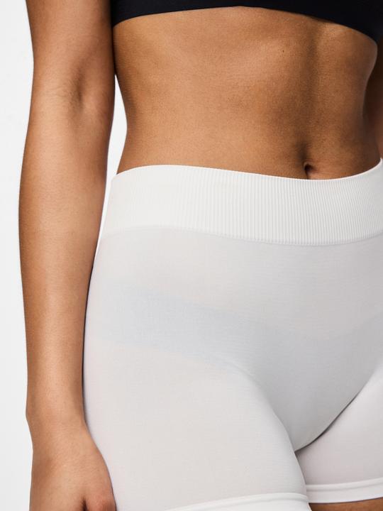 Actual product image Pieces Slim Fit Jersey Shorts (M, L)