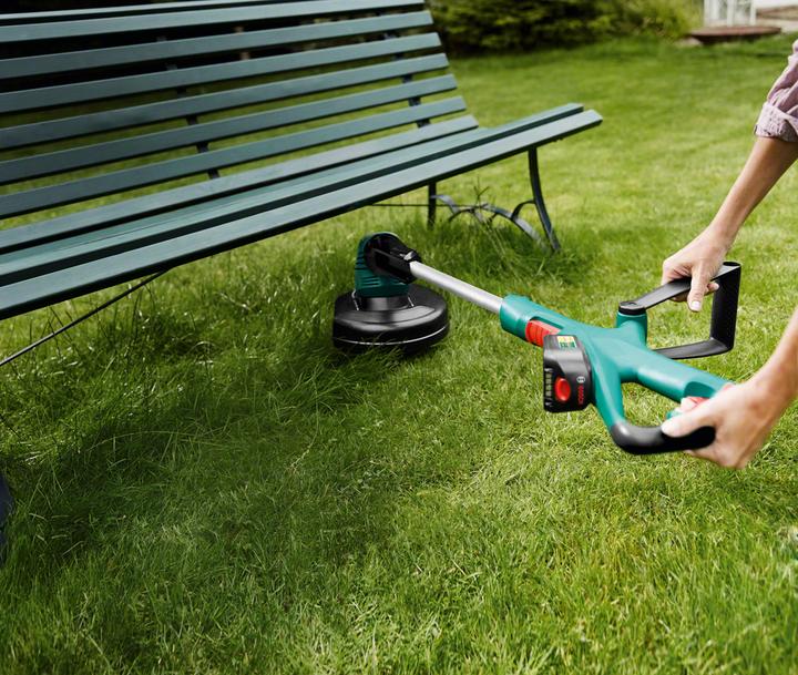 Actual product image Bosch Home & Garden Art 23-18 Li (Plastic knives)